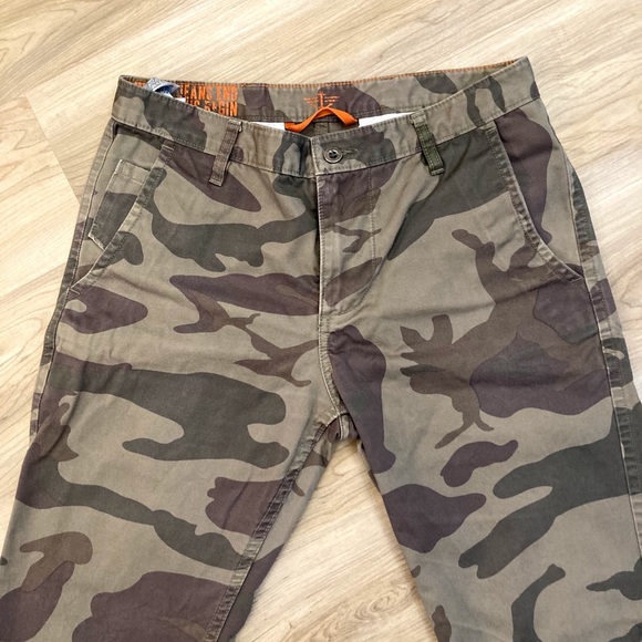 Dockers Camo Pants - Picture 3 of 7